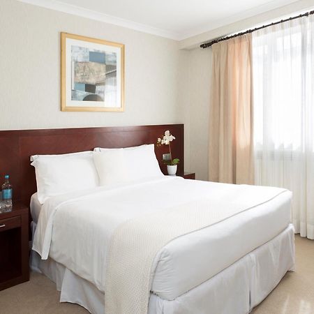 Hotel Savoy Saint Helier Екстер'єр фото