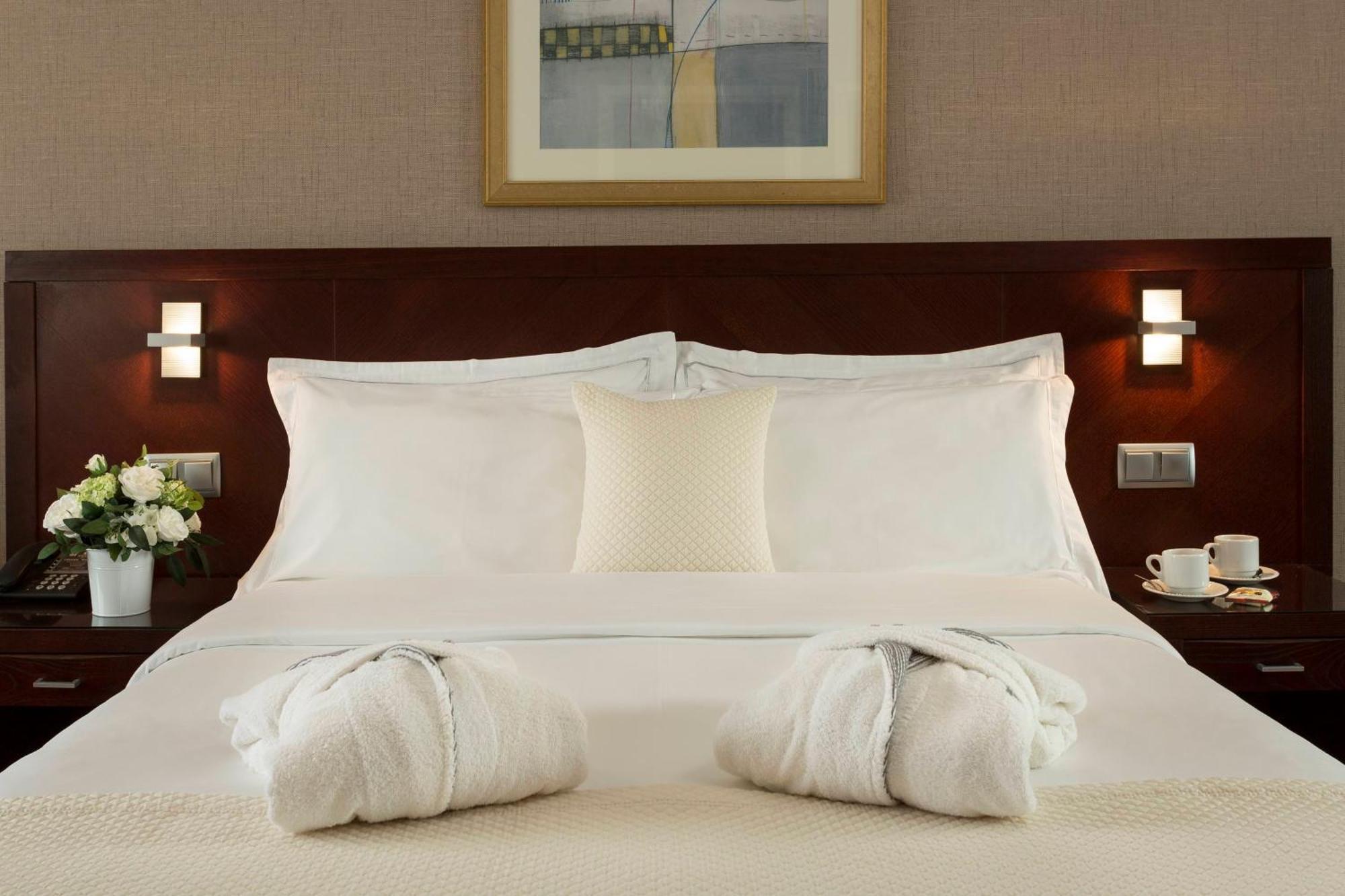 Hotel Savoy Saint Helier Екстер'єр фото